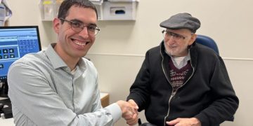 ד"ר נוימן ומר גרשון
דוברות שערי צדק