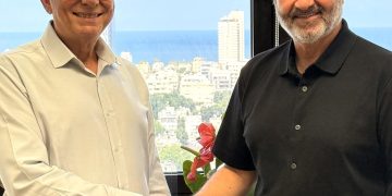 עוזי ביתן מנכל המאוחדת ופרופ' חגי יו"ר הר"י 
תמונה - הר"י